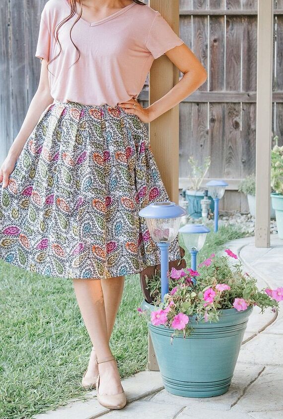 How to Sew a Pleated Skirt // 