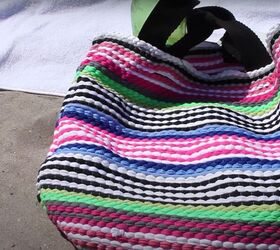 Make a DIY Beach Bag From Dollar Store Products