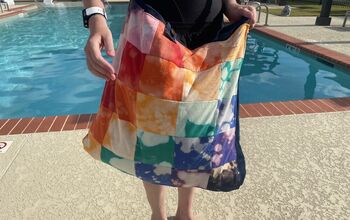 Make a Tie-Dye Quilted Beach Bag Out of T-Shirts