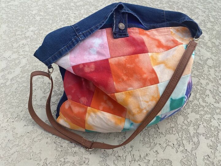 make a tie dye quilted beach bag out of t shirts