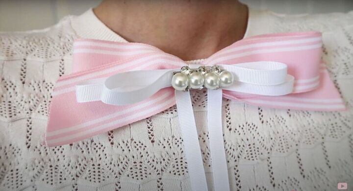 Blair Waldorf Inspired Broach: Ribbon Necklace | Upstyle