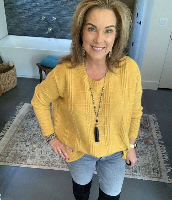 how to wear the color yellow