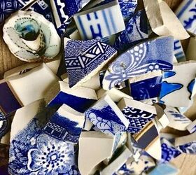 making unique earrings from old crockery, Blue ceramic pieces