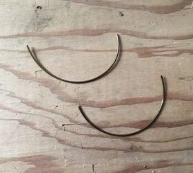 Bend 2 wires to make this stunning statement accessory