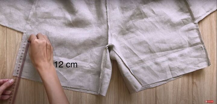 easy paperbag shorts pattern tutorial, Hemming the shorts