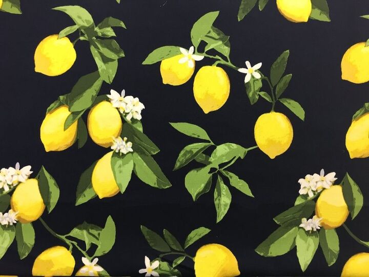 lemon print summer styling