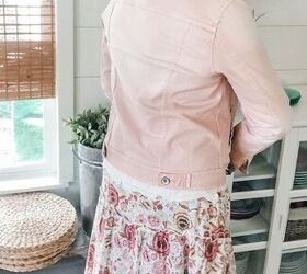 how to style a flowy skirt