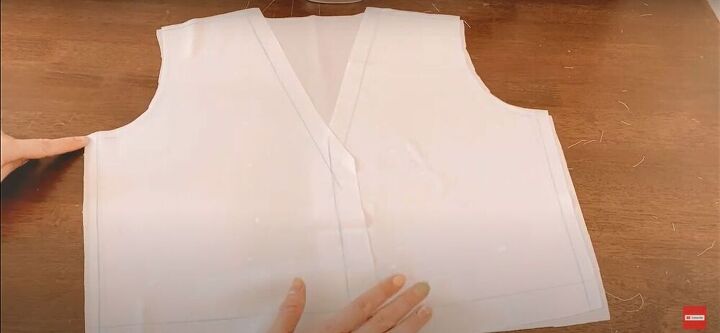 seventies inspired pointed collar top diy