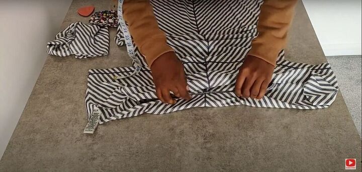 How to Turn a Skirt Into a Dress in Just 5 Quick & Easy Steps | Upstyle How to Turn a Skirt Into a Dress in Just 5 Quick & Easy Steps | Upstyle