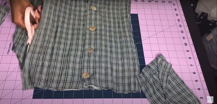 thrift flip super easy button up crop top, How to sew a button up crop top