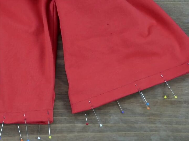 how to make your very own biker shorts, Folding the hems