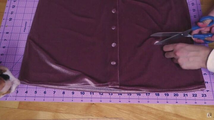 heres how to add pockets to your clothes, How to add pockets to a dress