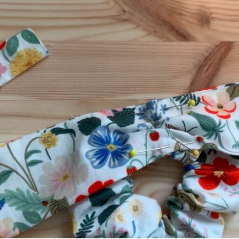 turn your fabric scraps in to a super quick scrunchie with a tie
