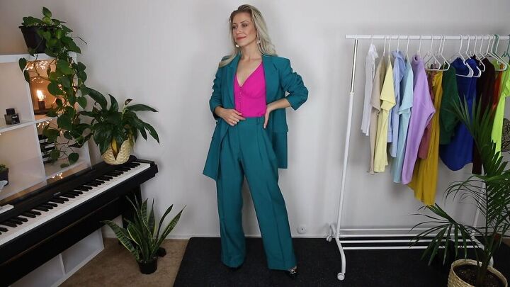 how to wear a teal suit