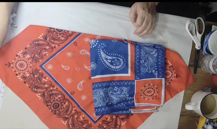 making a diy apron for one dollar