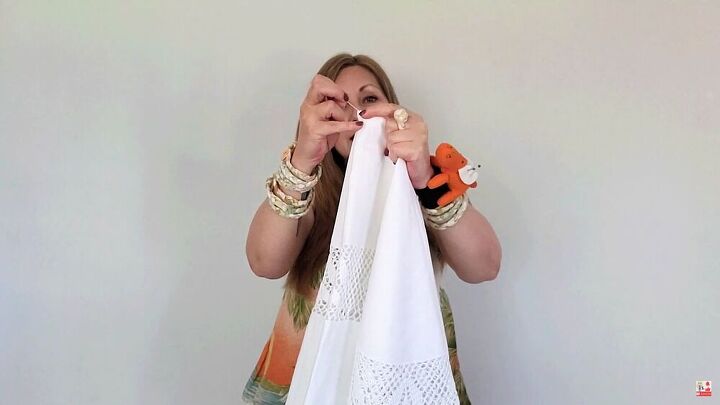 thrift flip alert transform a tablecloth into a stunning diy caftan, How to make a DIY caftan