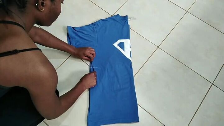 how to make a stringer shirt or gym tank from an old t shirt, How to make a stringer tank