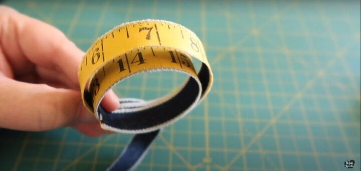 quick and cute tape measure bracelet diy, Simple tape measure bracelet