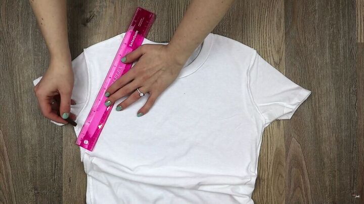 diy t shirt alert create 3 gorgeous tank tops in minutes, Simple DIY t shirt
