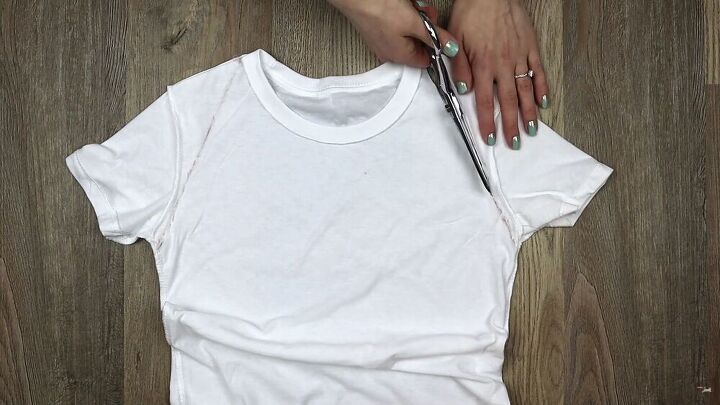 diy t shirt alert create 3 gorgeous tank tops in minutes, Make a DIY t shirt