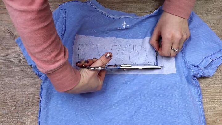 Learn How to Make the Perfect DIY Cut T-Shirt | Upstyle