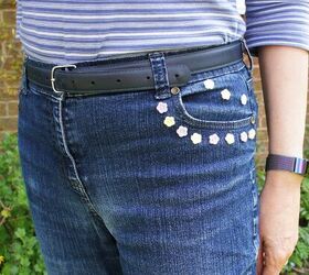 Upstyle Your Old Jeans With Buttons