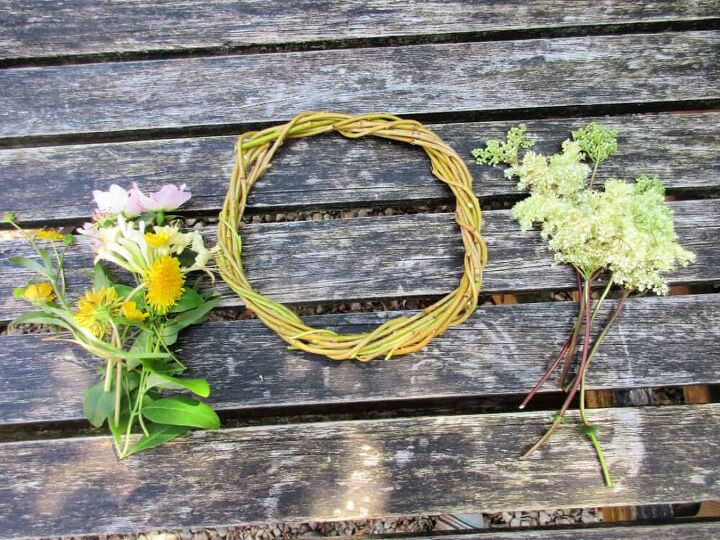 how to make a beautiful flower crown using weeping willow