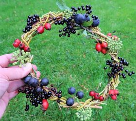 how to make a beautiful flower crown using weeping willow