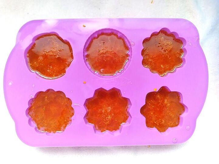 zesty orange soap melt and pour soap recipe, Orange soap in silicone mold