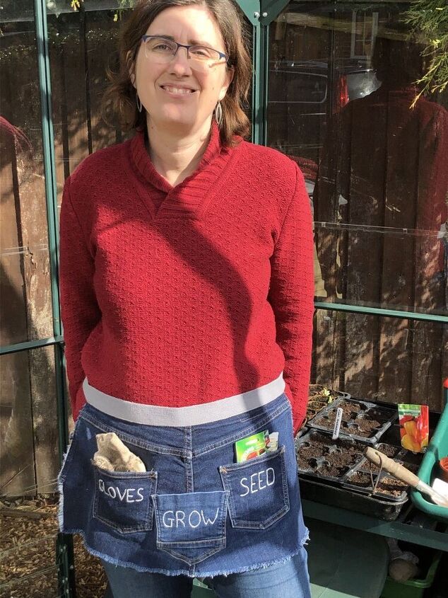 super easy denim gardening apron pattern