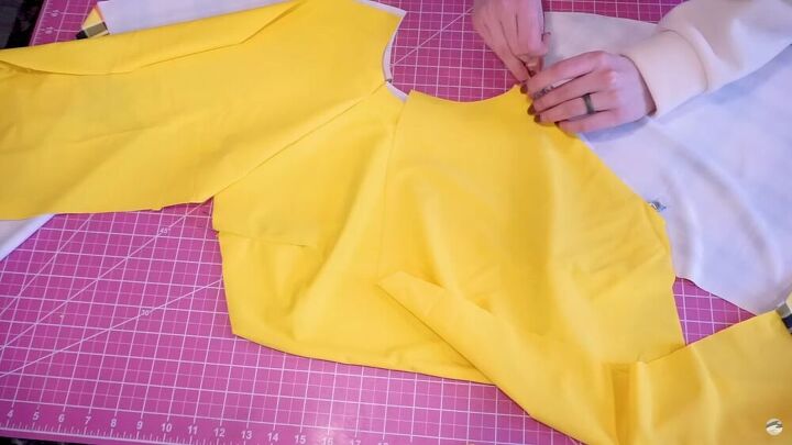 How to Make a Cropped Rash Guard with Long Sleeves | Upstyle