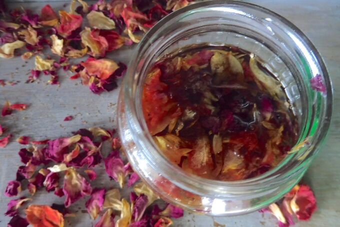 diy rose oil for skin and hair, rose infused oil