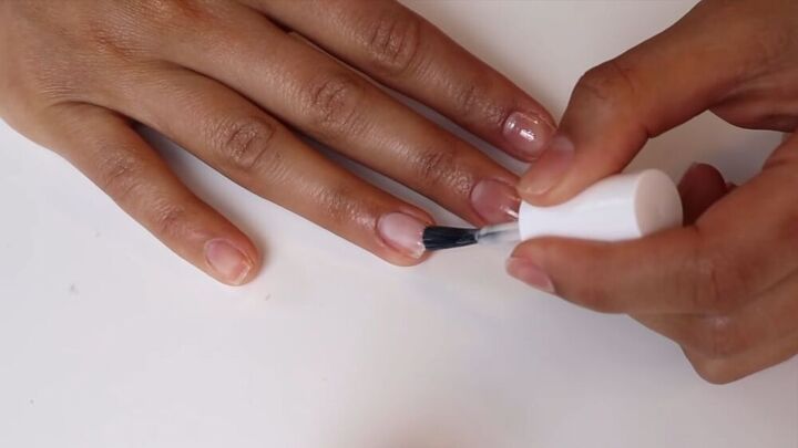 follow this manicure diy tutorial for amazing salon quality nails, Applying the nail polish