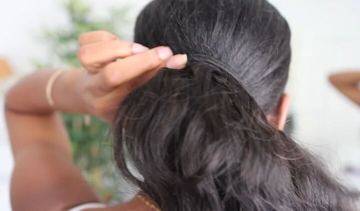 how to do a fierce sleek ponytail on natural hair using bundles, Sleek ponytail with bundles
