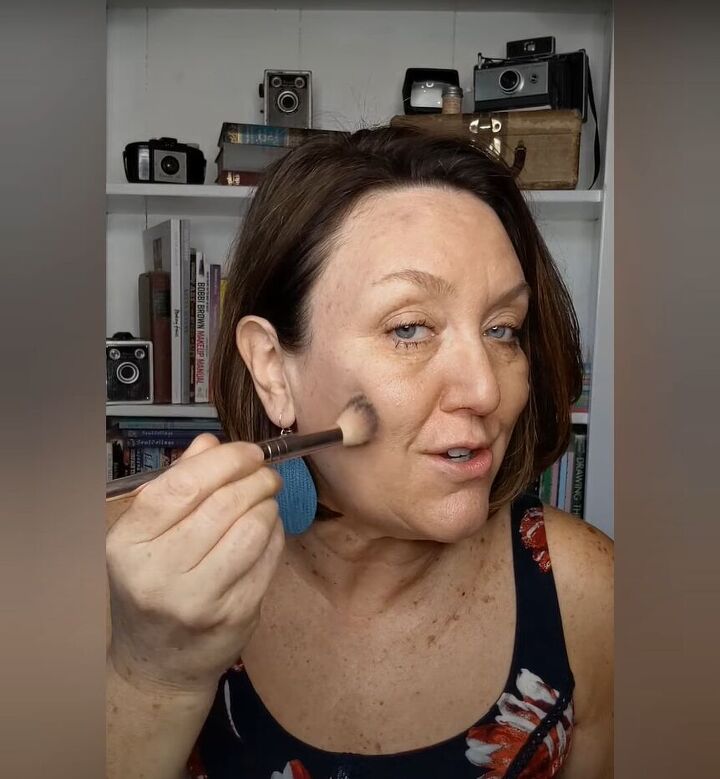how to cover up sun spots with makeup tutorial for mature skin, Applying the rest of my regular contour