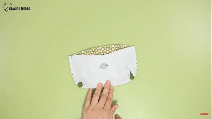 make this easy diy glasses case for your specs or sunnies, Cutting notches