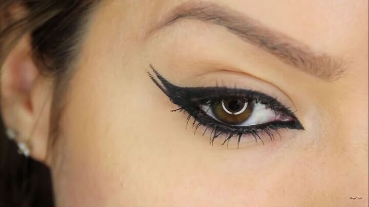 6 bold eyeliner styles that have every occasion covered, Best way to wear eyeliner