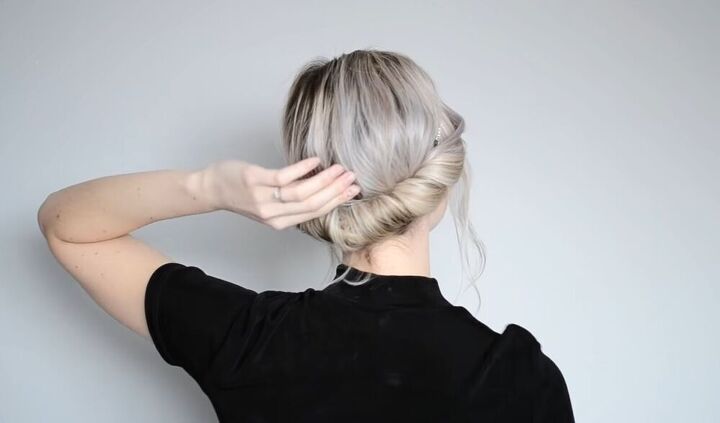 3 Best Hairstyles for Long, Thin Hair (Cute & Low-Maintenance) | Upstyle 3 Best Hairstyles for Long, Thin Hair (Cute & Low-Maintenance) | Upstyle