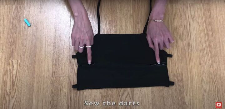 how to make a diy backless halter top for hot summer nights, Making darts in the backless halter top