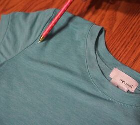 Start by drawing on an old t-shirt to make this gorgeous off-the-shoulder look
