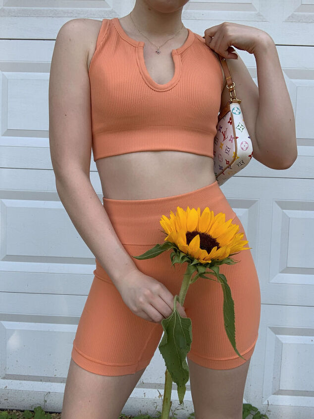 how to style summer 2021 s it colour orange