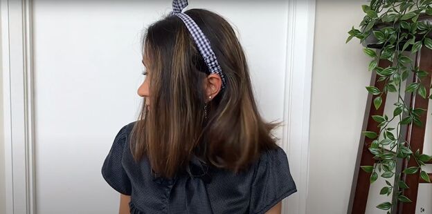 how to style a lob 6 easy long bob hairstyles, Wearing a hairband in your hair