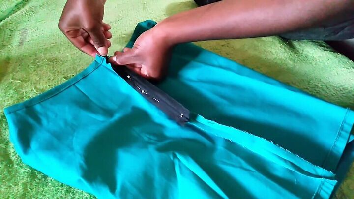 these diy high waisted shorts are a fantastic skirt flip idea, Pinning the zipper to the shorts