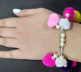 Make an Easy & Affordable Safety Pin Bracelet For Yourself