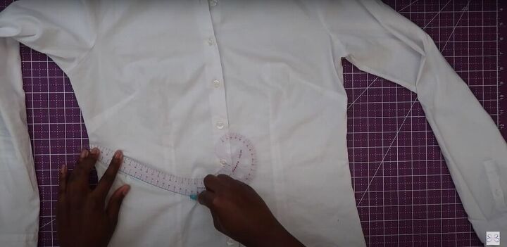 this diy button up crop top is super sexy really easy to make, Using a curve ruler to mark the outer edges