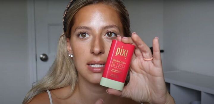 this soft summer makeup tutorial gives you a guaranteed natural glow, Blush and lip color cream