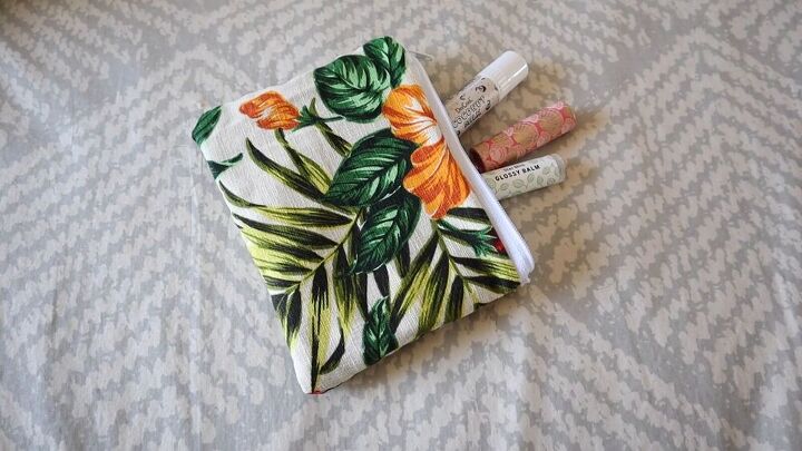 this easy sew zipper pouch is cute practical scrap fabric idea, Easy sew zipper pouch