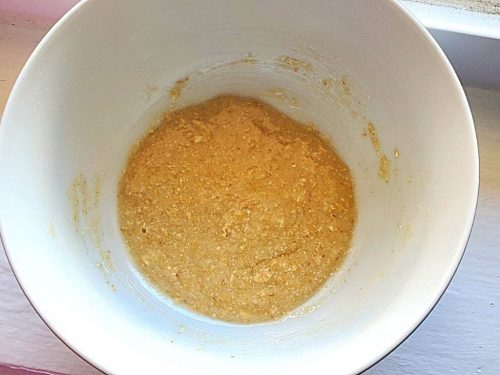 how to make diy honey oatmeal face mask for at home facials
