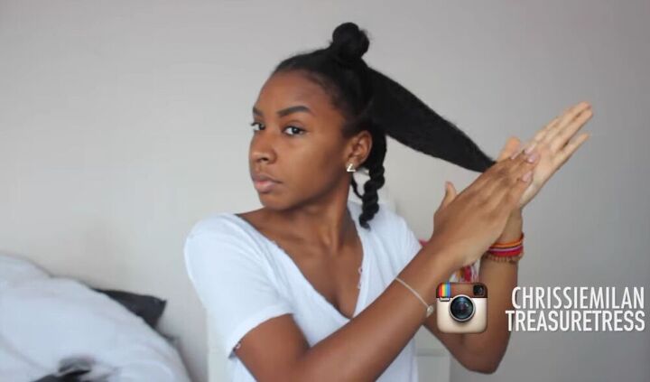 how to make an afro look full voluminous perfect afro tutorial, Applying hair moisturizer to hair lengths