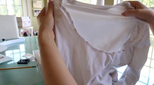 7 easy steps to make a diy long sleeve crop top, Pinning the neckline ready to sew